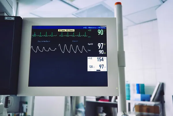 Ein EKG in einem Krankenhaus